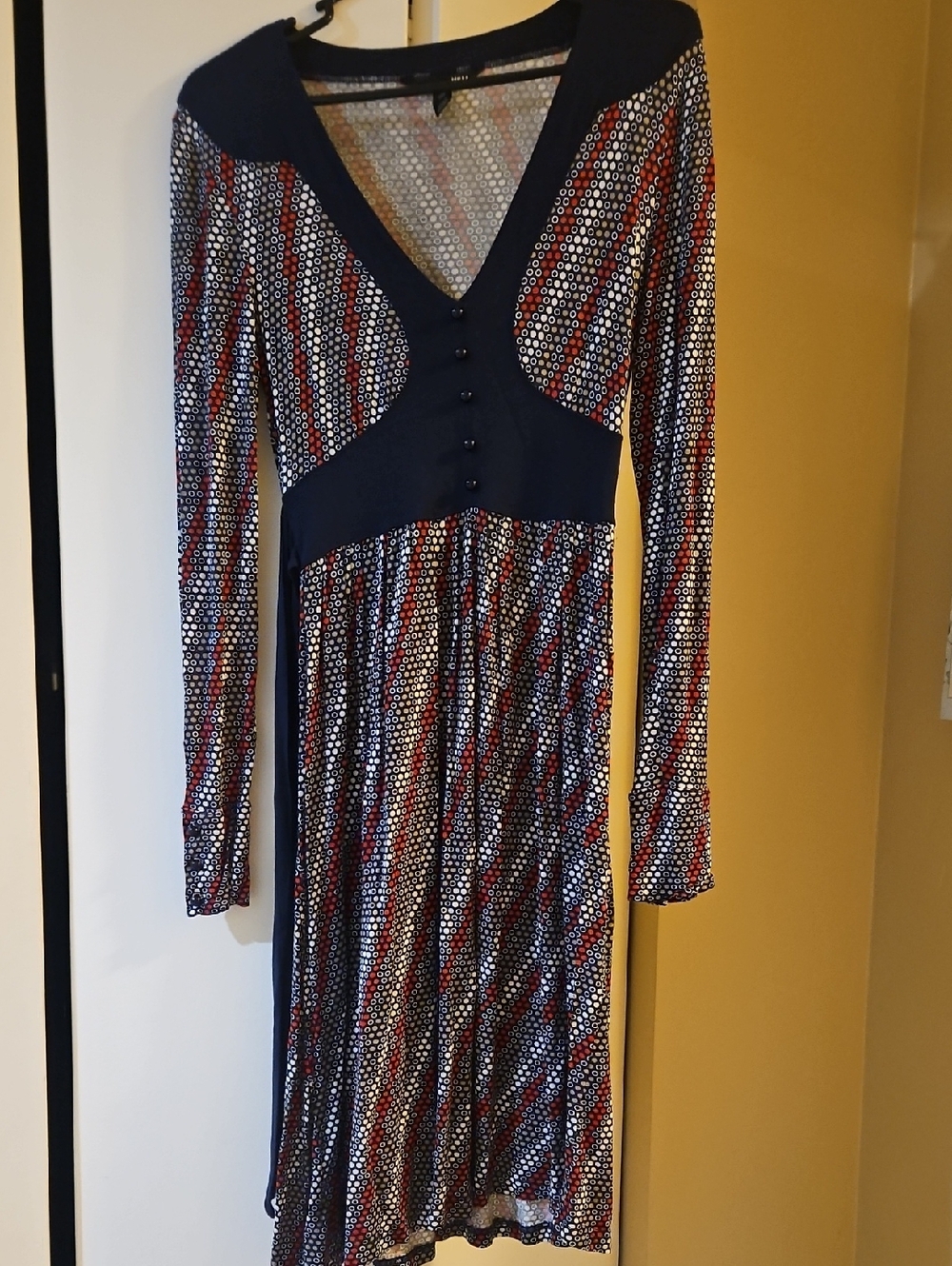 H&M Navy & Red Patterned Long-Sleeve V-Neck Dress